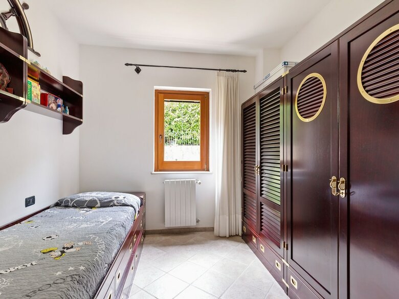 Valley-view Villa In San Mango D'aquino With Jacuzzi
