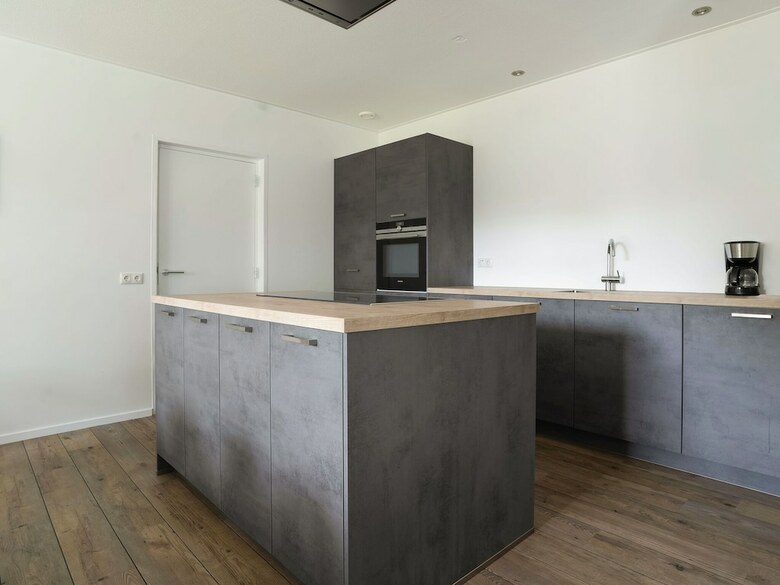 Scenic Villa In Lemele With Garden And Parking