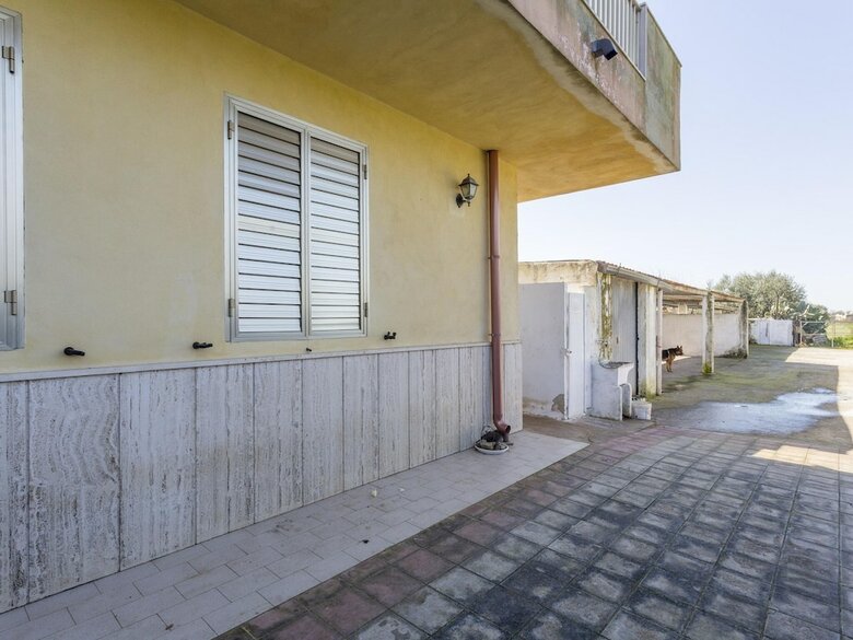 Simplistic Holiday Home In Noto Near The Sea