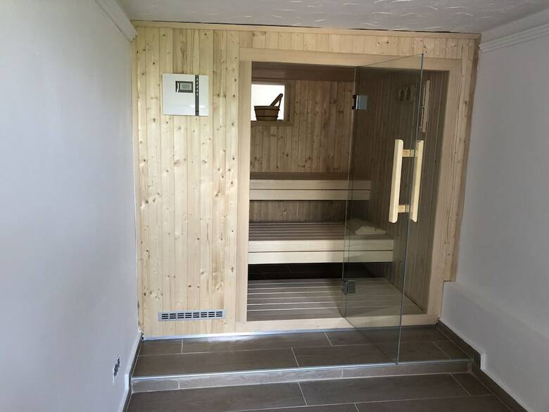 Cosy Holiday Home In Kon??ica With Sauna