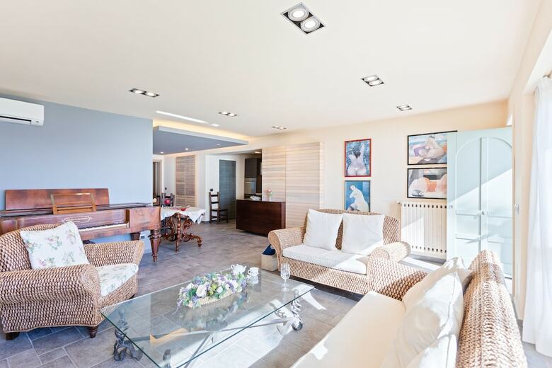 Penelope Seaview Apartment