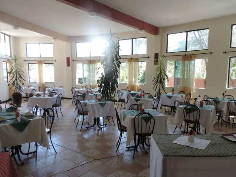 Hotel Lions Court Lodge