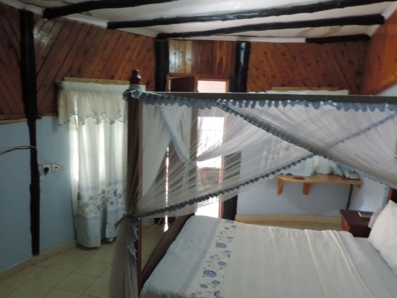 Hotel Lions Court Lodge