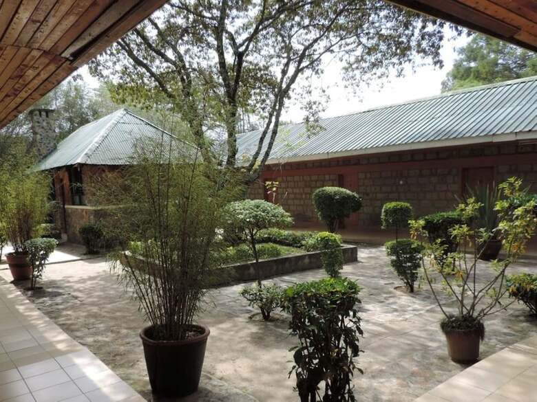 Hotel Lions Court Lodge