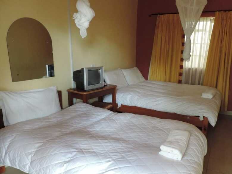 Hotel Lions Court Lodge