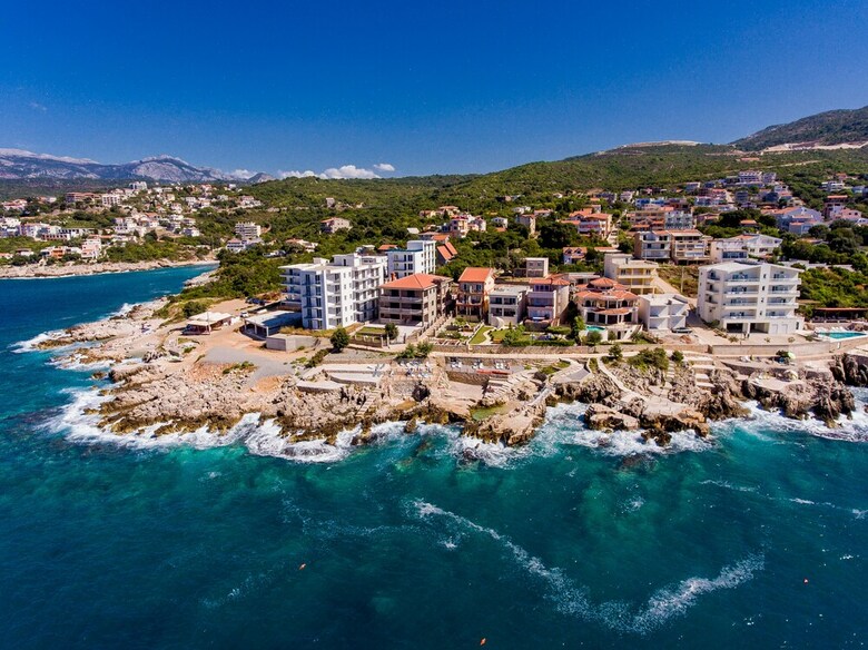 Open Sea Luxury Apartments