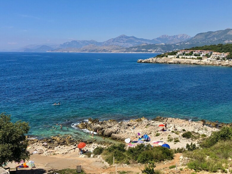 Open Sea Luxury Apartments