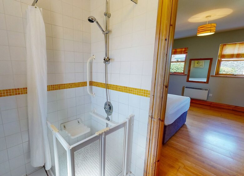 Dingle Courtyard Cottages 2 Bed Sleeps 4