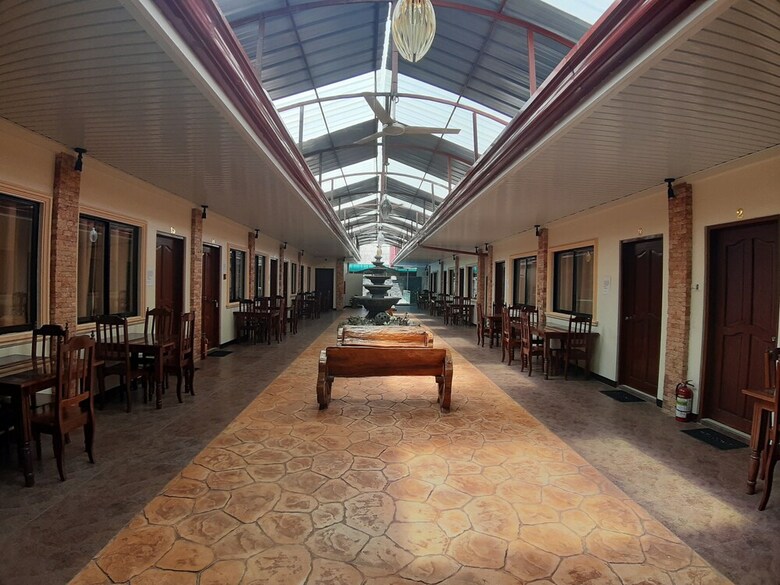 Hotel Oyo 612 New Casamila