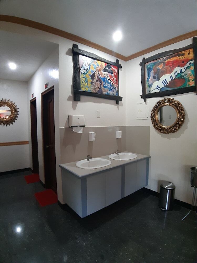 Hotel Oyo 612 New Casamila