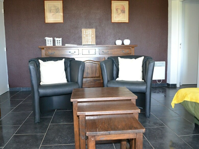 Quaint Holiday Home In Languedoc-roussillon With Pool