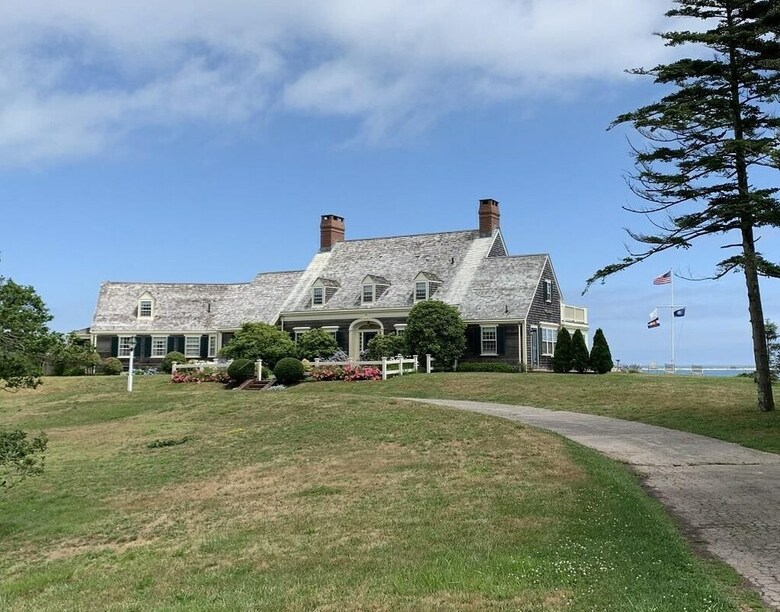 504 Old Harbor Road - Six Bedroom House