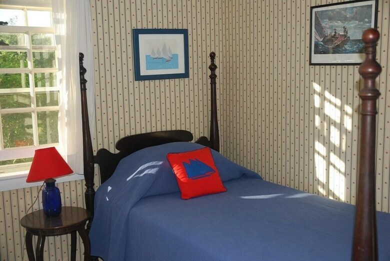 504 Old Harbor Road - Six Bedroom House