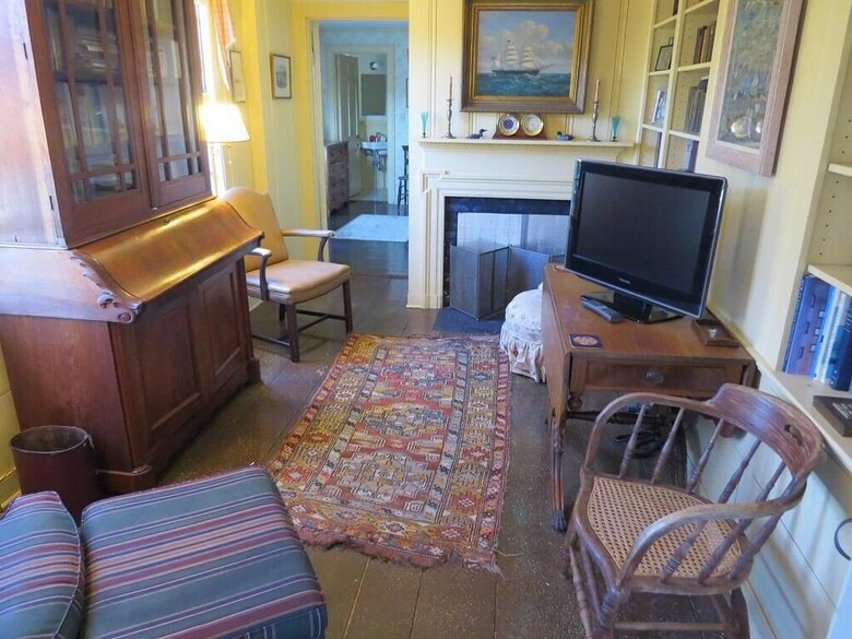 504 Old Harbor Road - Six Bedroom House