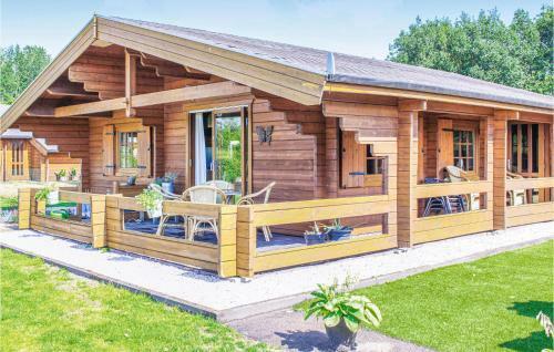 Two-bedroom Holiday Home In Rheezerveen