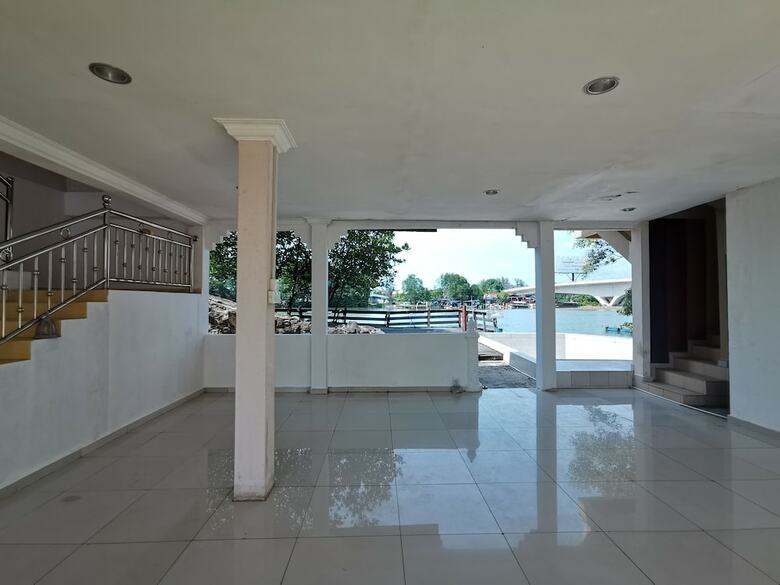 Oyo 90018 River Village Hotel