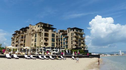 Apartamentos Oasis Beach Studios