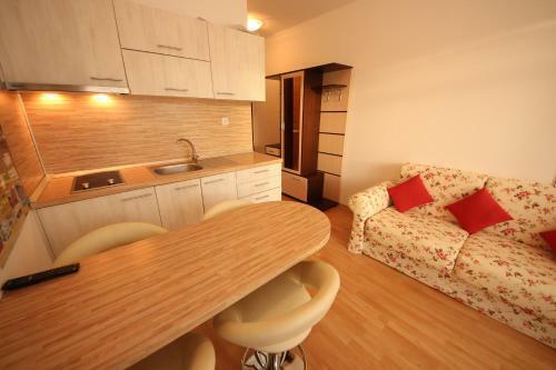 Menada Sunny Day 6 Apartments