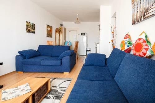 Sea View Apartment In New Line Village