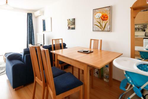Sea View Apartment In New Line Village