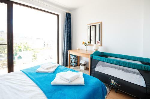 Sea View Apartment In New Line Village