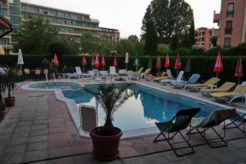 Friends Family Hotel