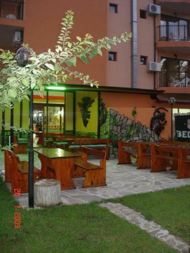 Friends Family Hotel