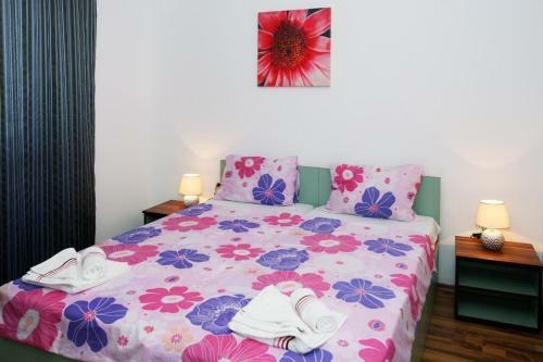 Sofia Apartments In Sunny Residence