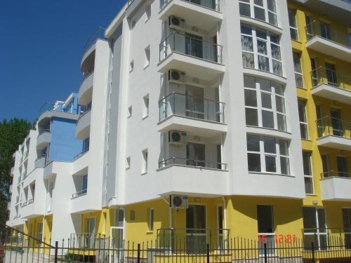 Sofia Apartments In Sunny Residence