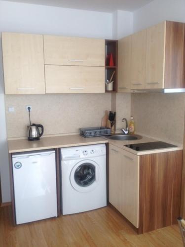Apartment In Sunny Day 6