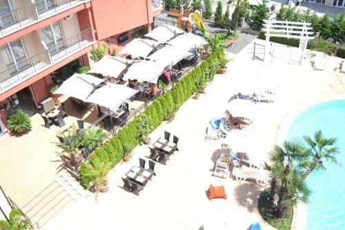 Sun City Apartments