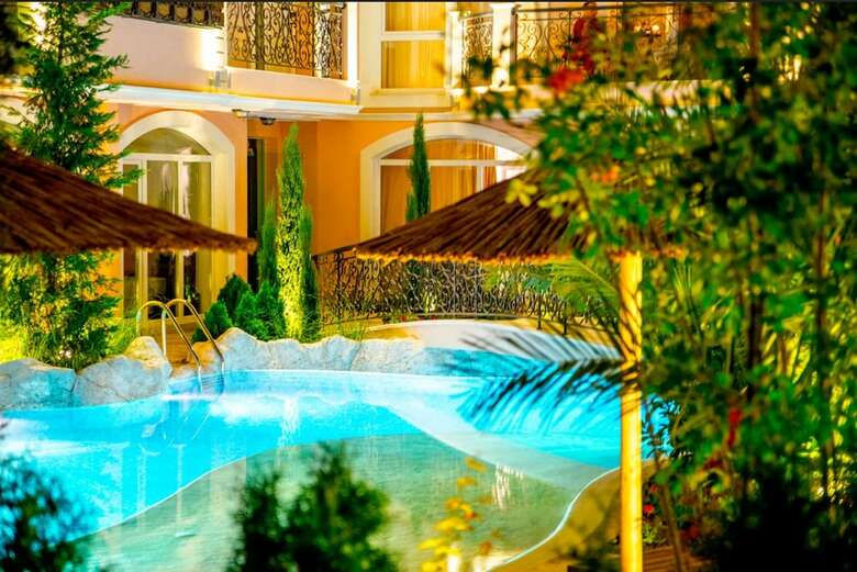 Romance Marine Aparthotel