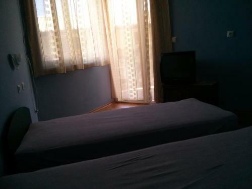 Hostal Guest House Rezvaya