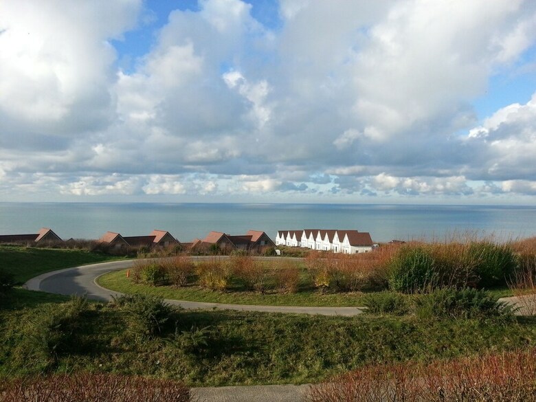 Nice Apartment 800 M. From The Beach Of �quihen-plage