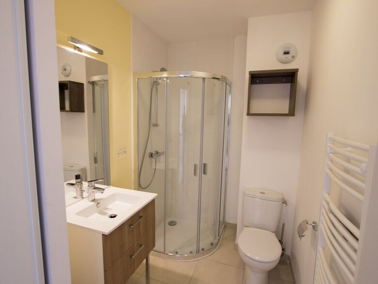 Nice Apartment 800 M. From The Beach Of �quihen-plage