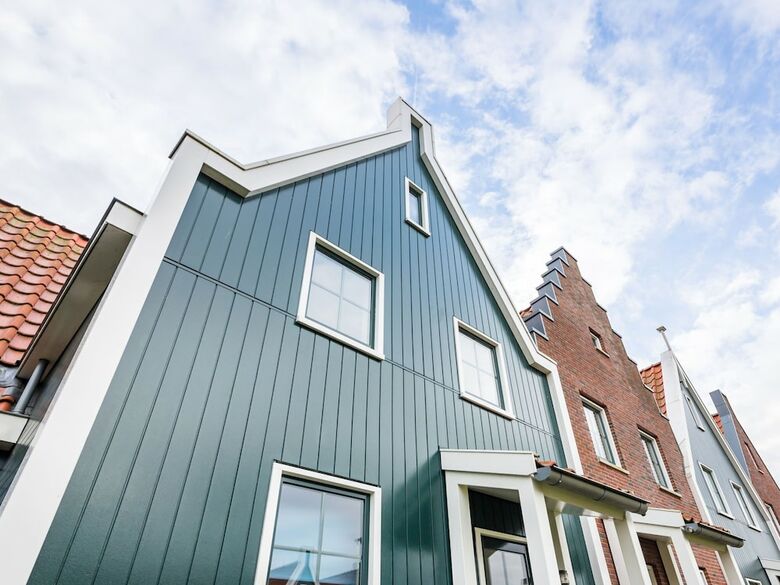 Restyled Apartment In Volendam Style On The Markermeer