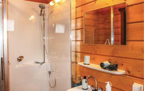 Two-bedroom Holiday Home In Rheerzerveen