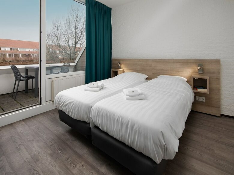 Restyled Apartment With Dishwasher, Near Grevelingen Lake