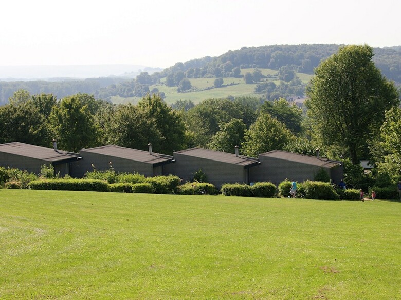 Well-kept Bungalow With Microwave, 4 Km. From Valkenburg