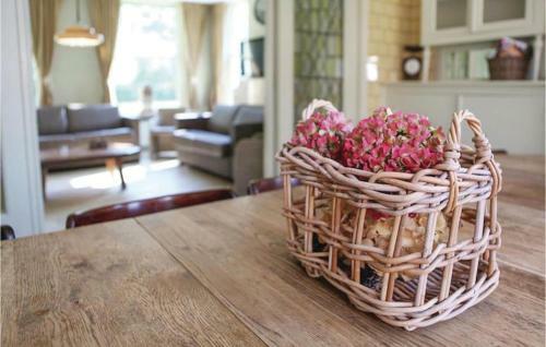 Five-bedroom Holiday Home In Eede