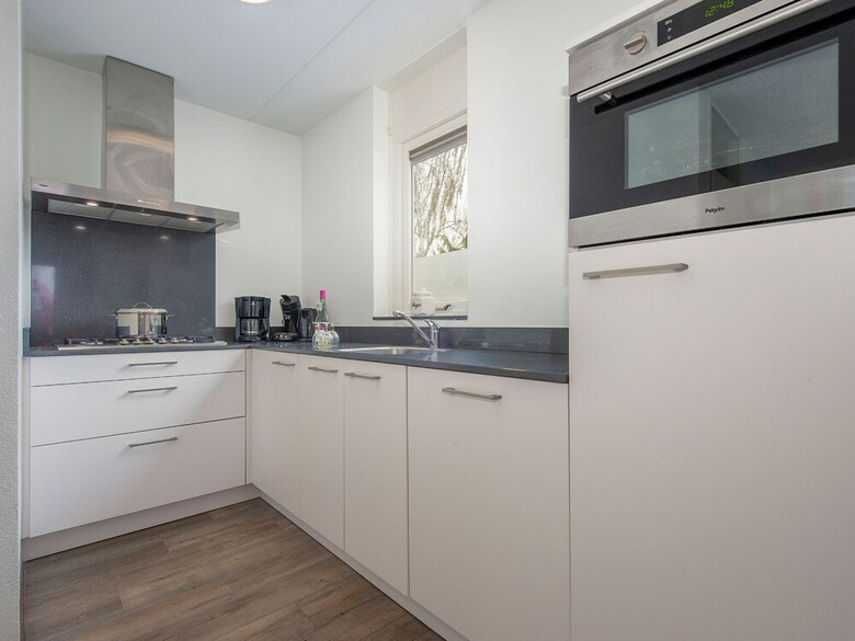 Comfortable Villa With Combi-microwave In Green Surroundings