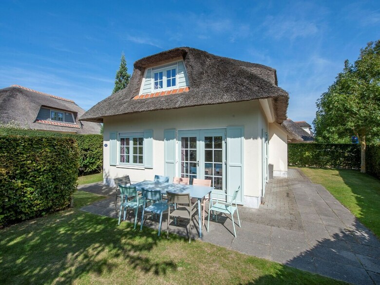 Thatched Villa With Dishwasher, Sea At 1 Km. In Domburg