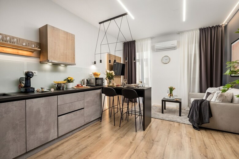 Saint Vitus Apartments With Balcony