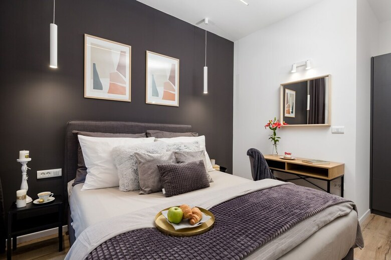 Saint Vitus Apartments With Balcony