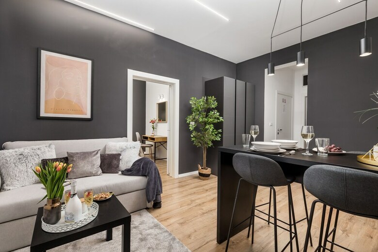 Saint Vitus Apartments With Balcony