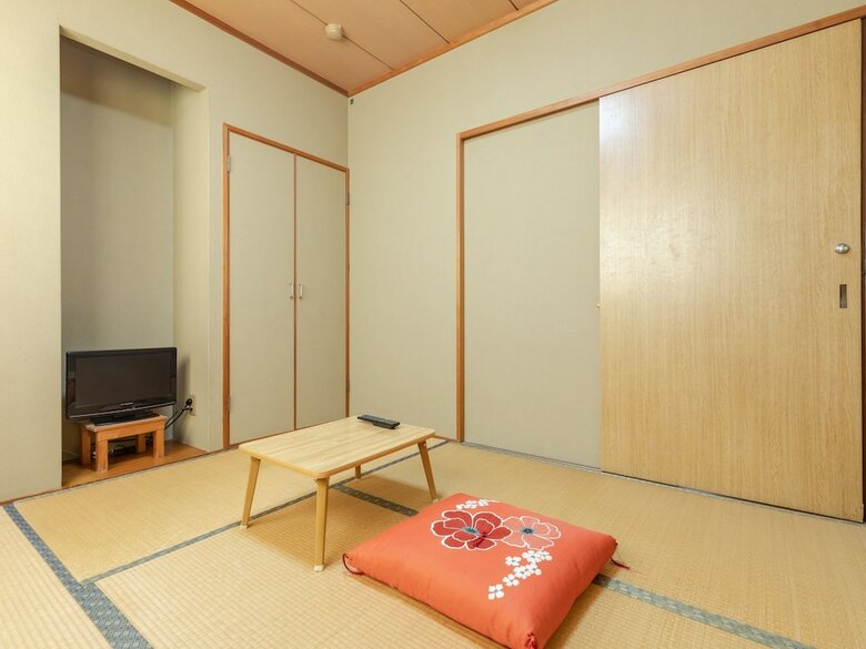 Hotel Oyo Business Kawashima Ryokan Ono