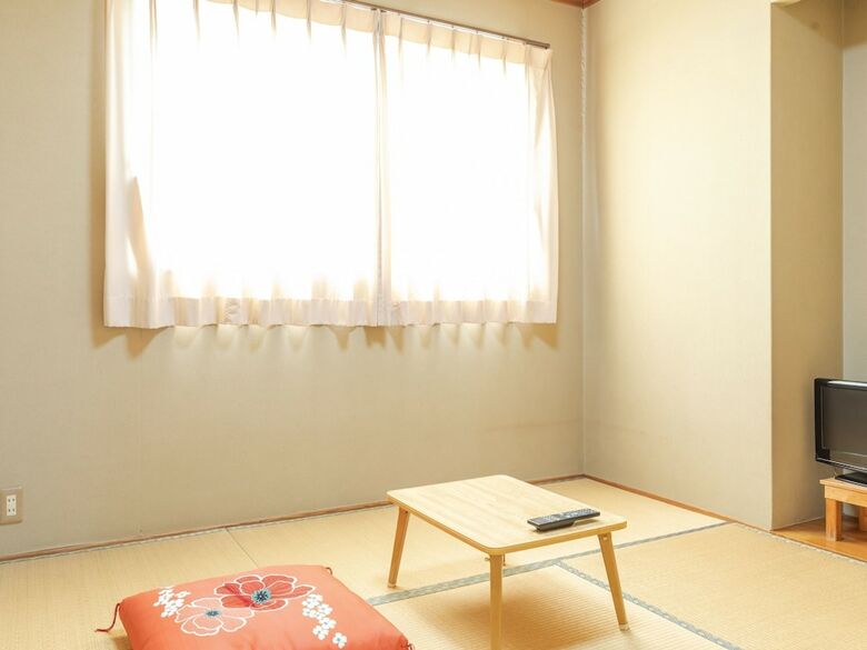 Hotel Oyo Business Kawashima Ryokan Ono