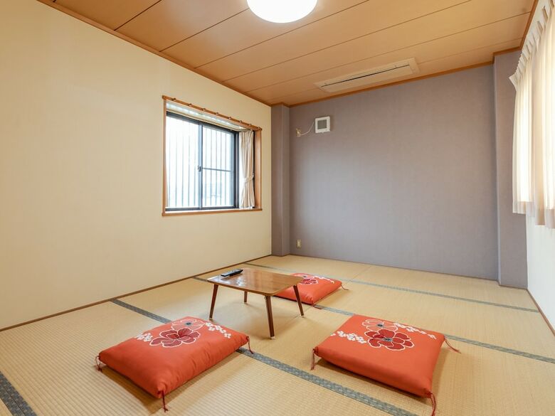 Hotel Oyo Business Kawashima Ryokan Ono