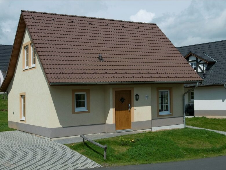 Restyled Villa With Washing Machine, Near The River Moselle