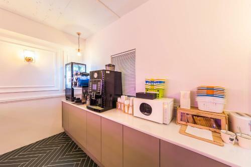 Guri Hotel In Cafe